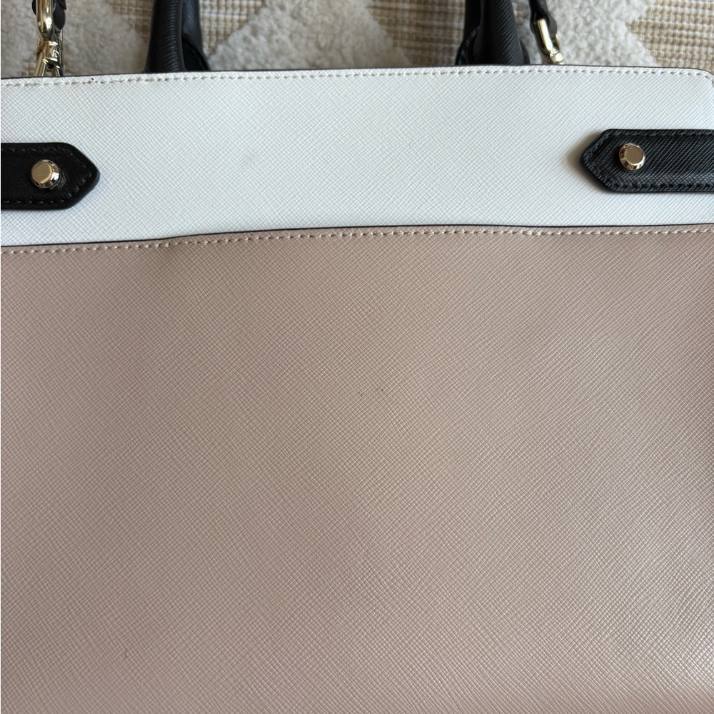 Kate Spade Purse - Picture 6 of 6